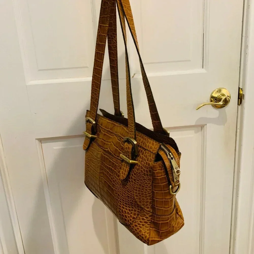 Patricia Nash Womens Leather Aveley Crossbody - Picture 9 of 16